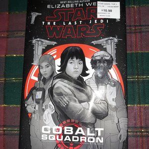 (Listing# 107)😇 ((Star Wars The Last Jedi))  Book.